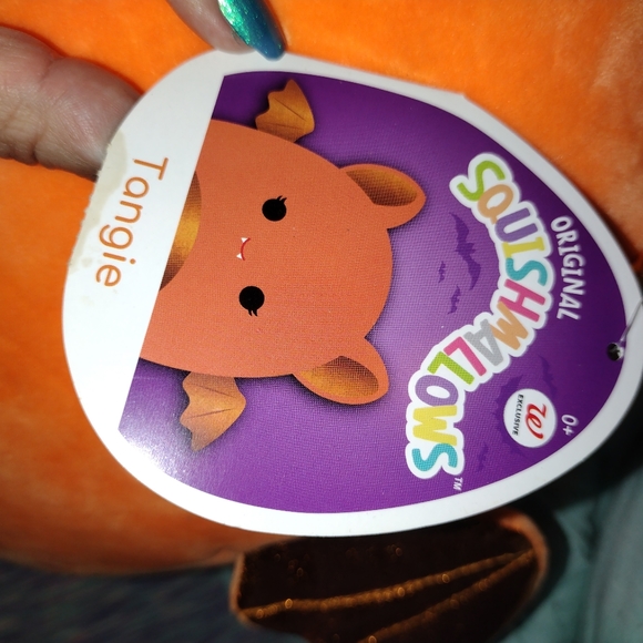 Tangie 11 inch bat 2021 RARE squishmallow - Picture 2 of 2